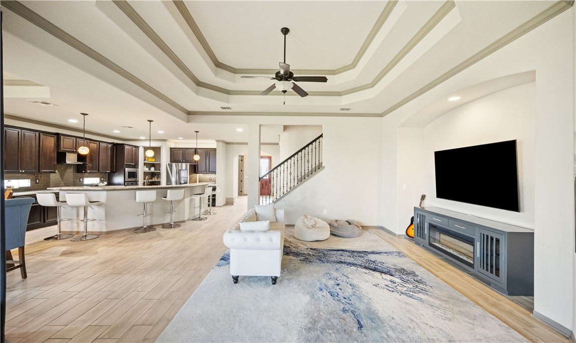3102 N Oso Pkwy
