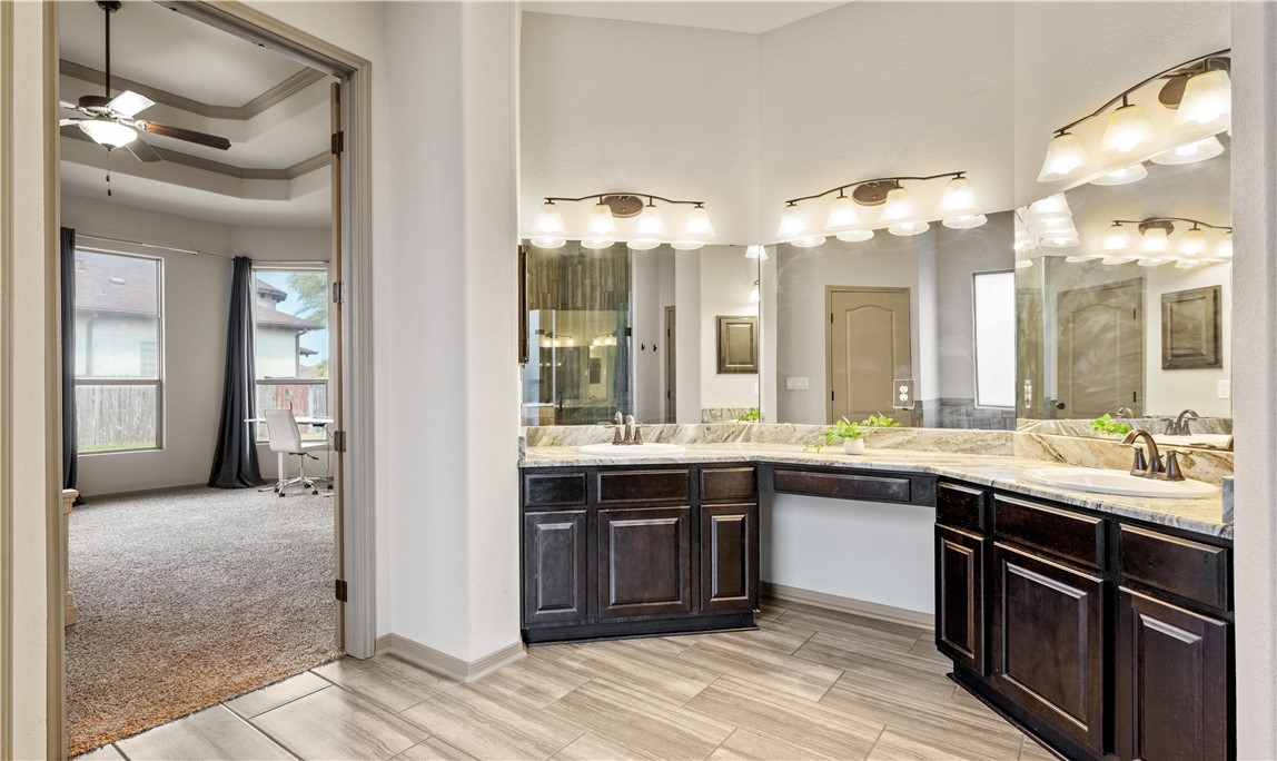 3102 N Oso Pkwy