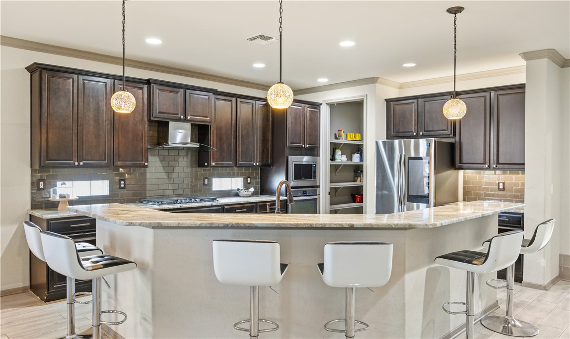 3102 N Oso Pkwy