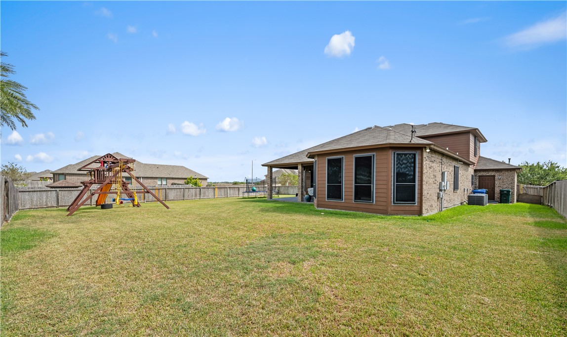 3102 N Oso Pkwy