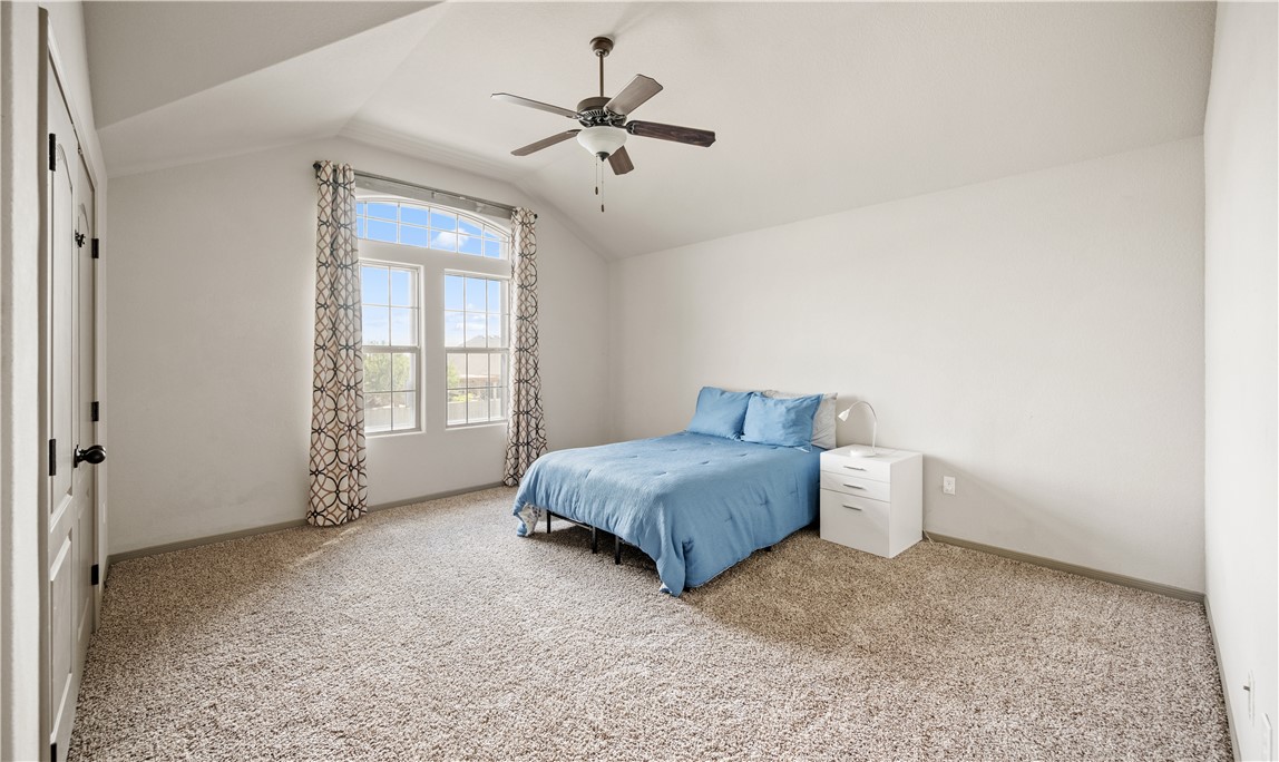 3102 N Oso Pkwy