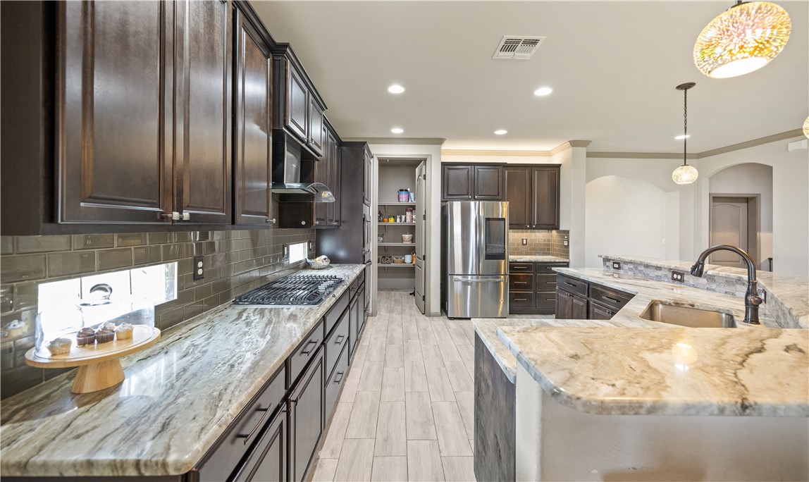 3102 N Oso Pkwy