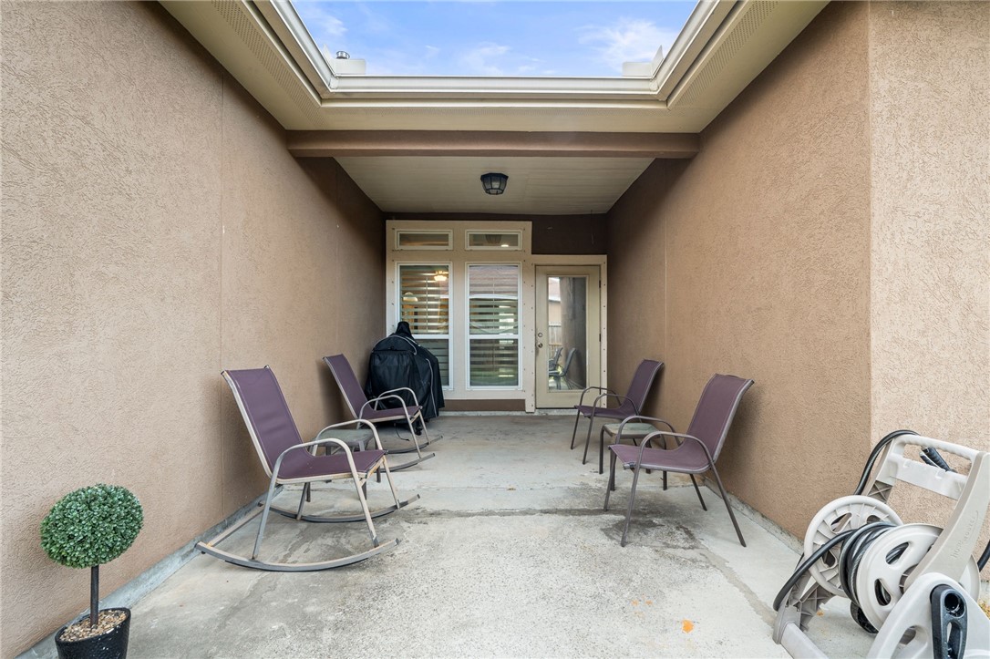 3830 Negin Dr