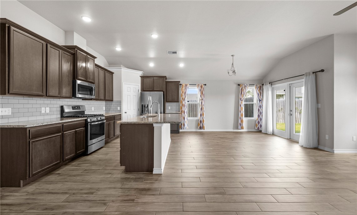 7702 Stampede Dr