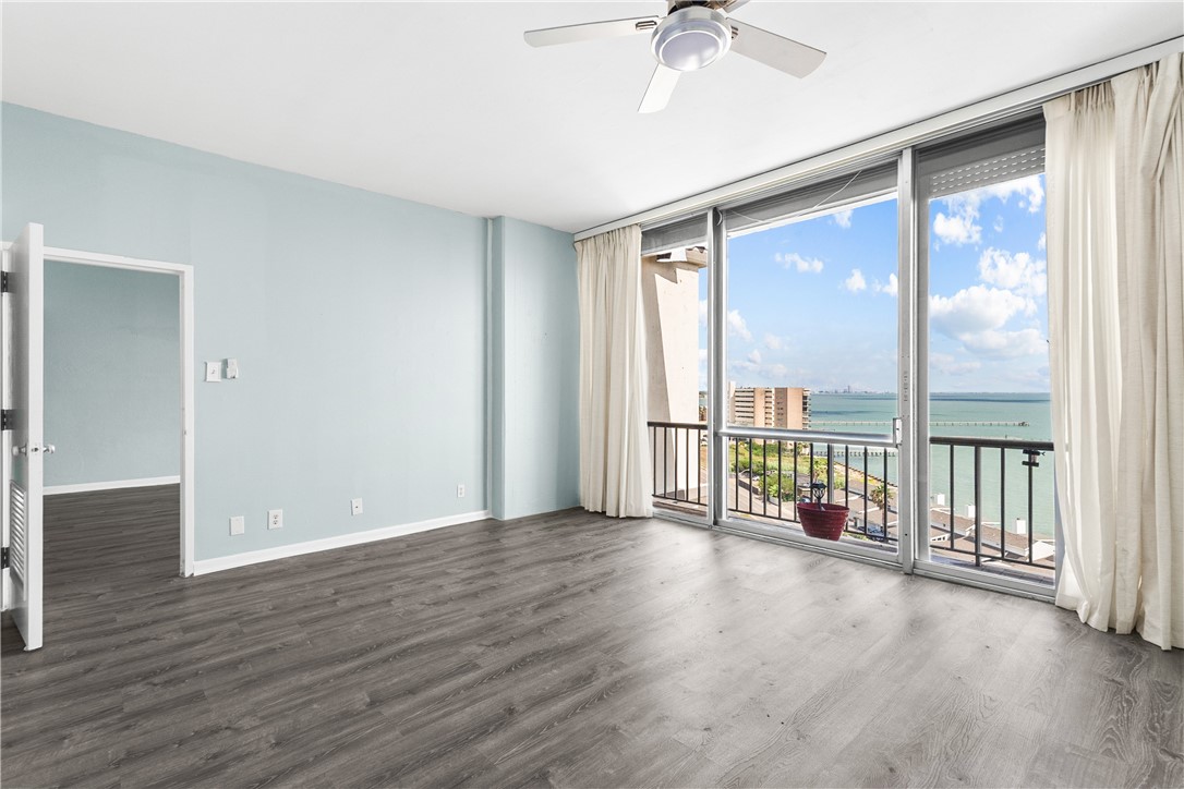 4600 Ocean Dr 1002