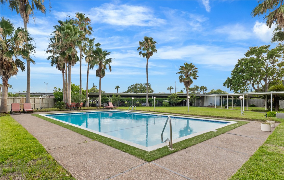 4600 Ocean Dr 1002