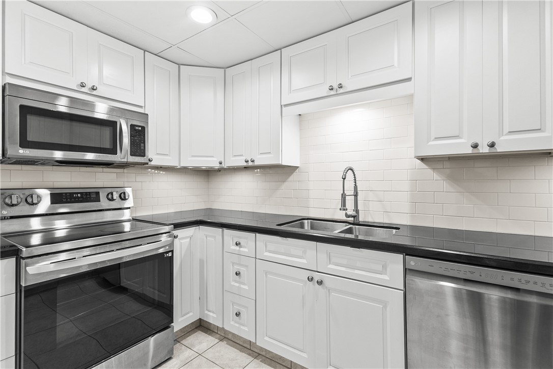 4600 Ocean Dr 1002