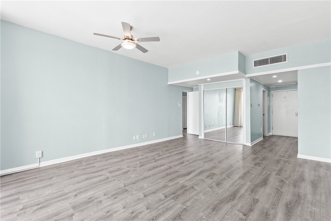 4600 Ocean Dr 1002