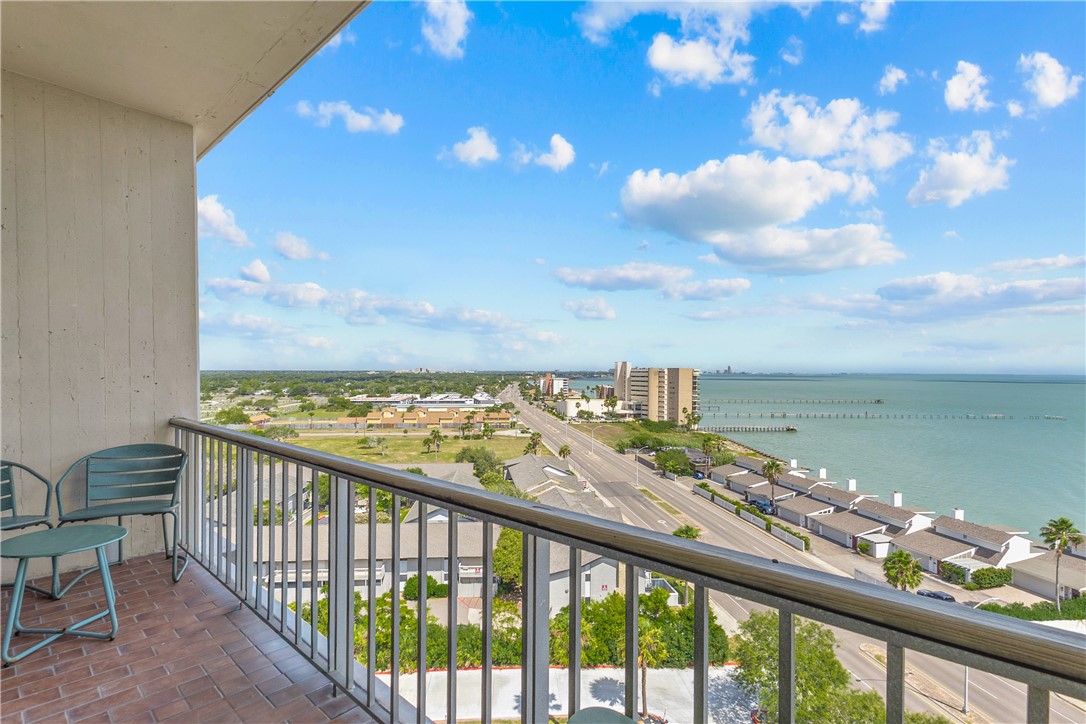 4600 Ocean Dr 1002