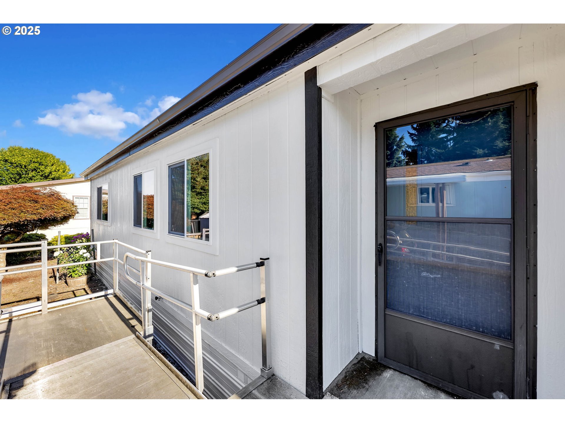 5101 NE 121ST AVE 21