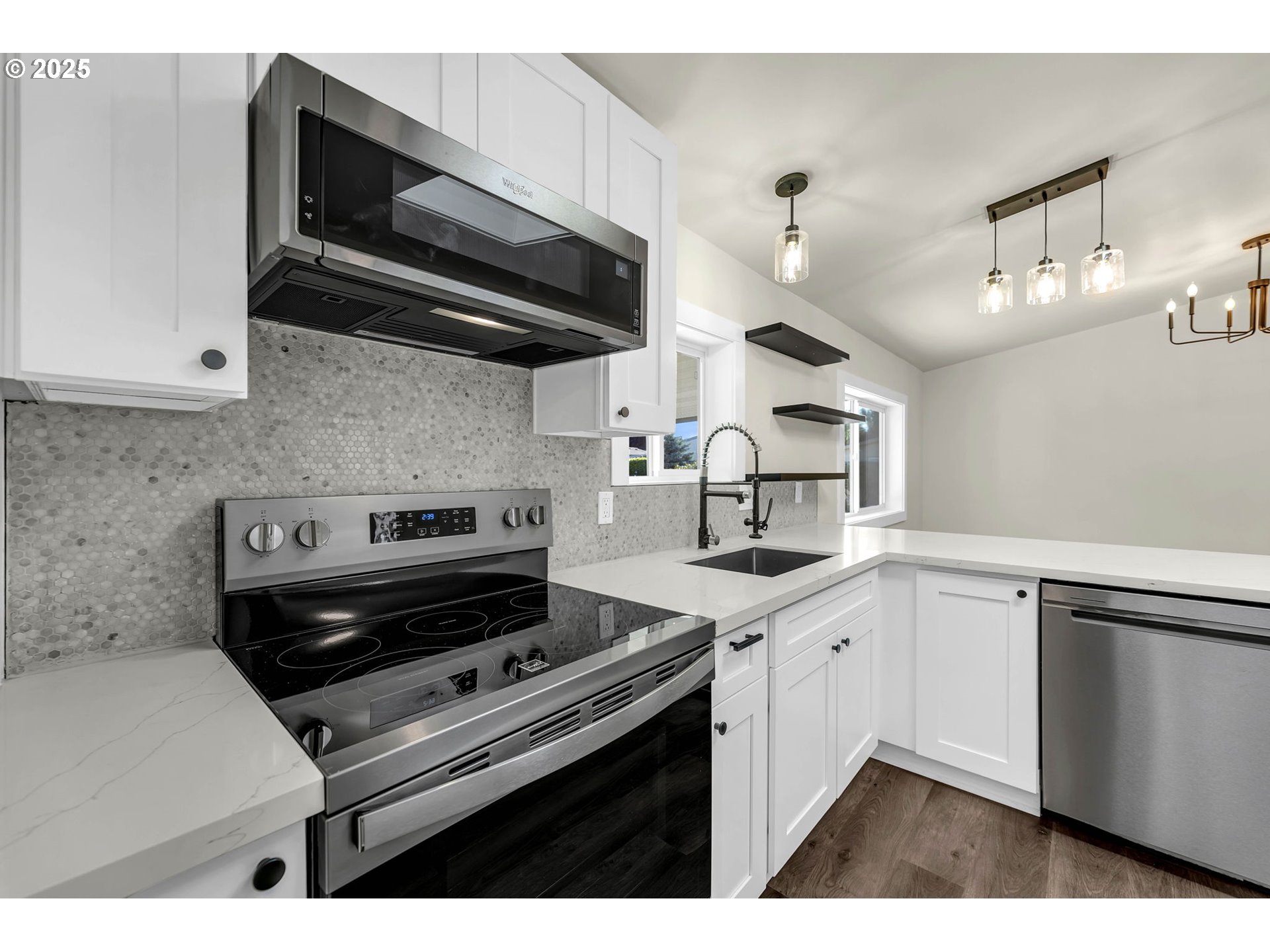 5101 NE 121ST AVE 21