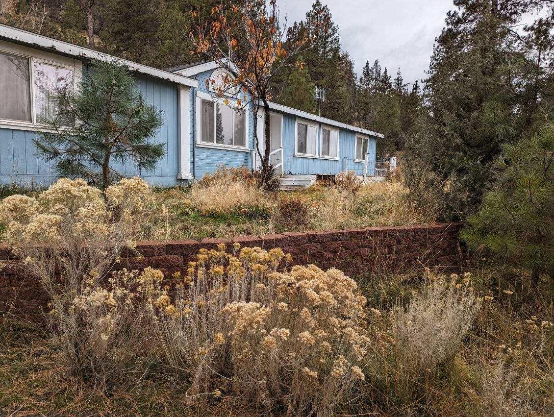 12106 Overland Drive