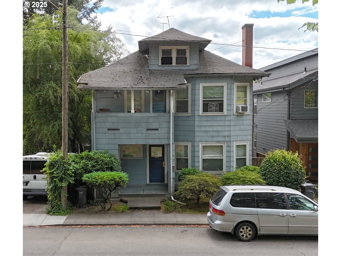 2430 SE MORRISON ST