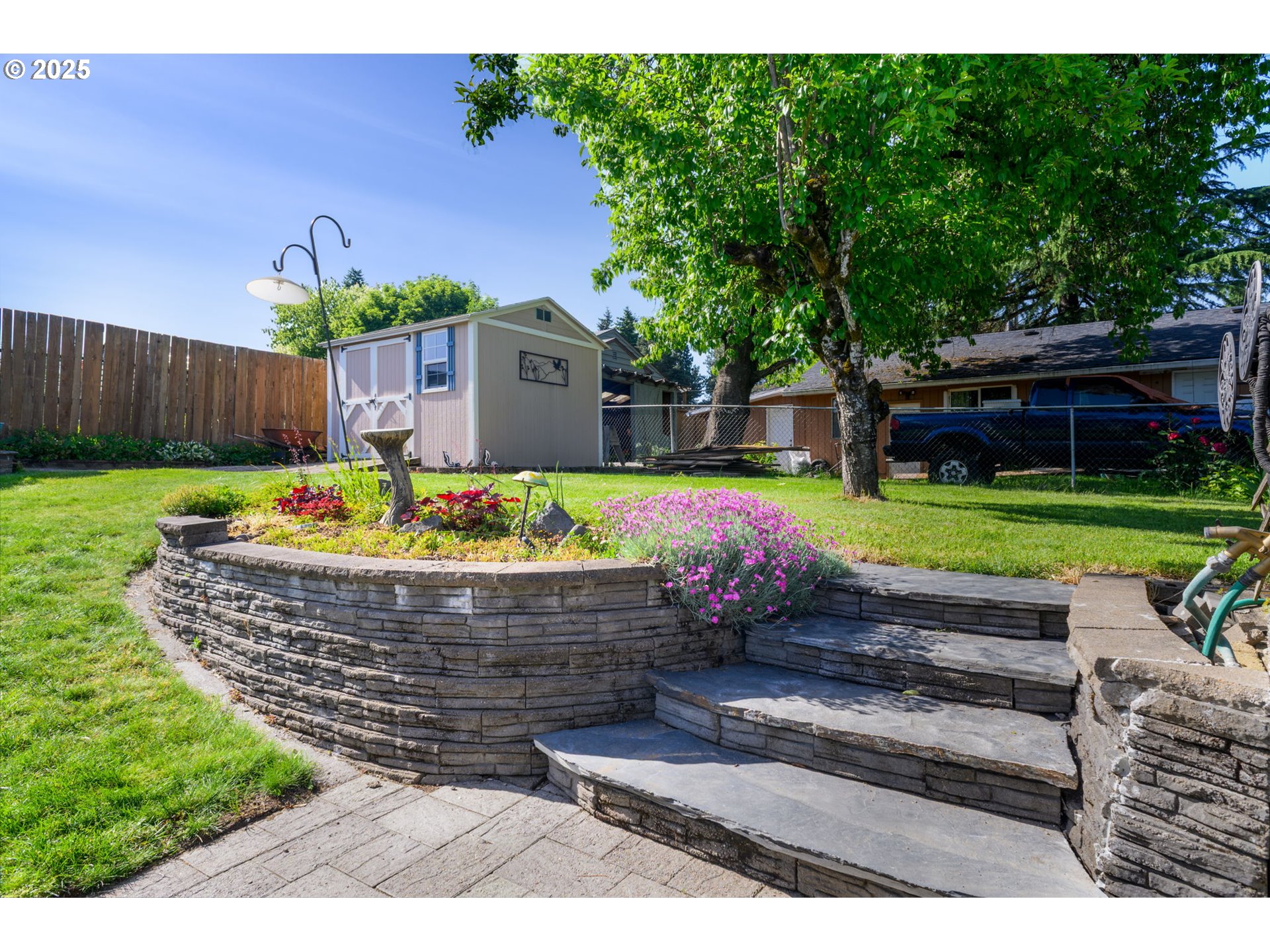 4000 NE 44th AVE