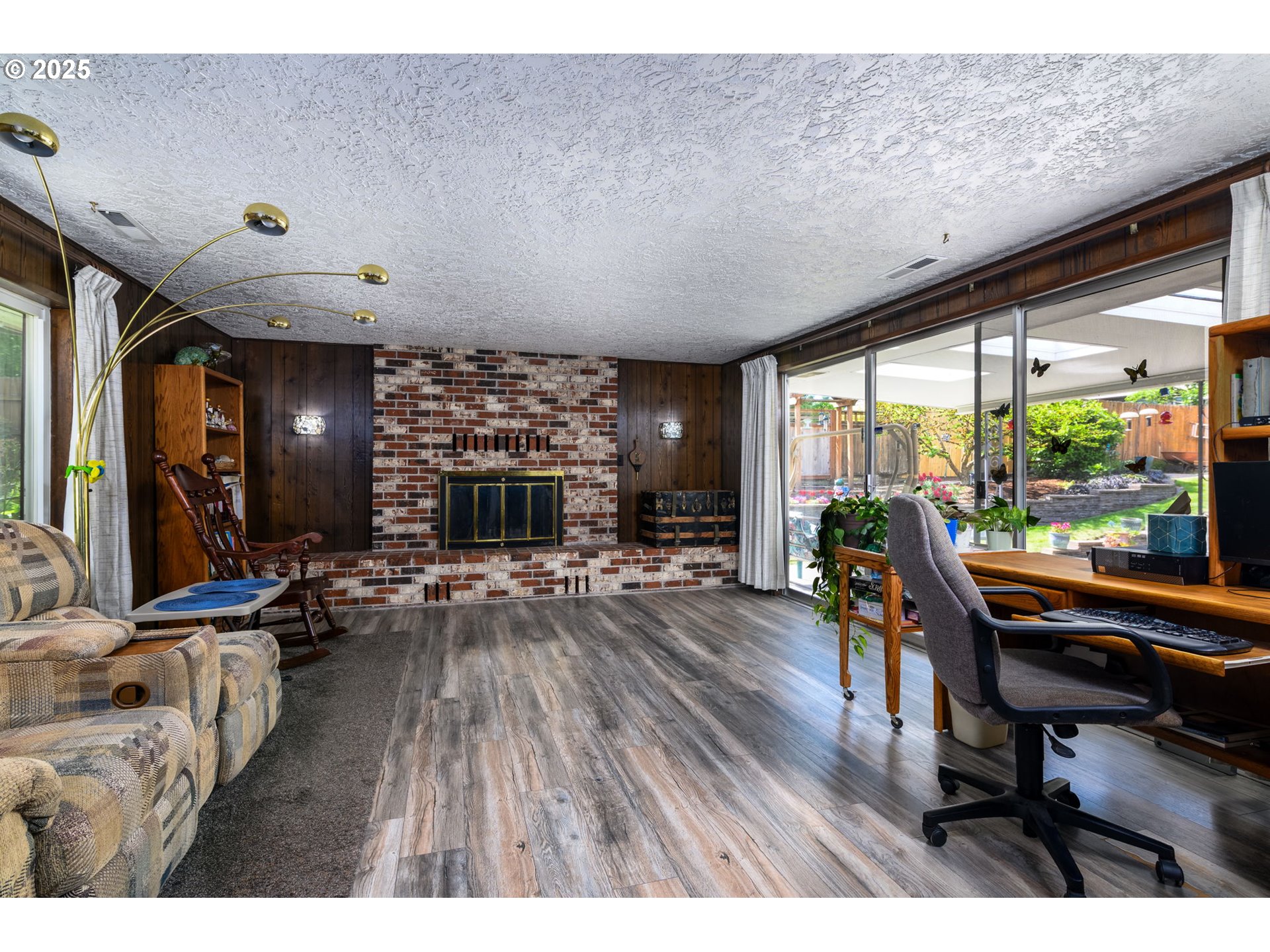 4000 NE 44th AVE