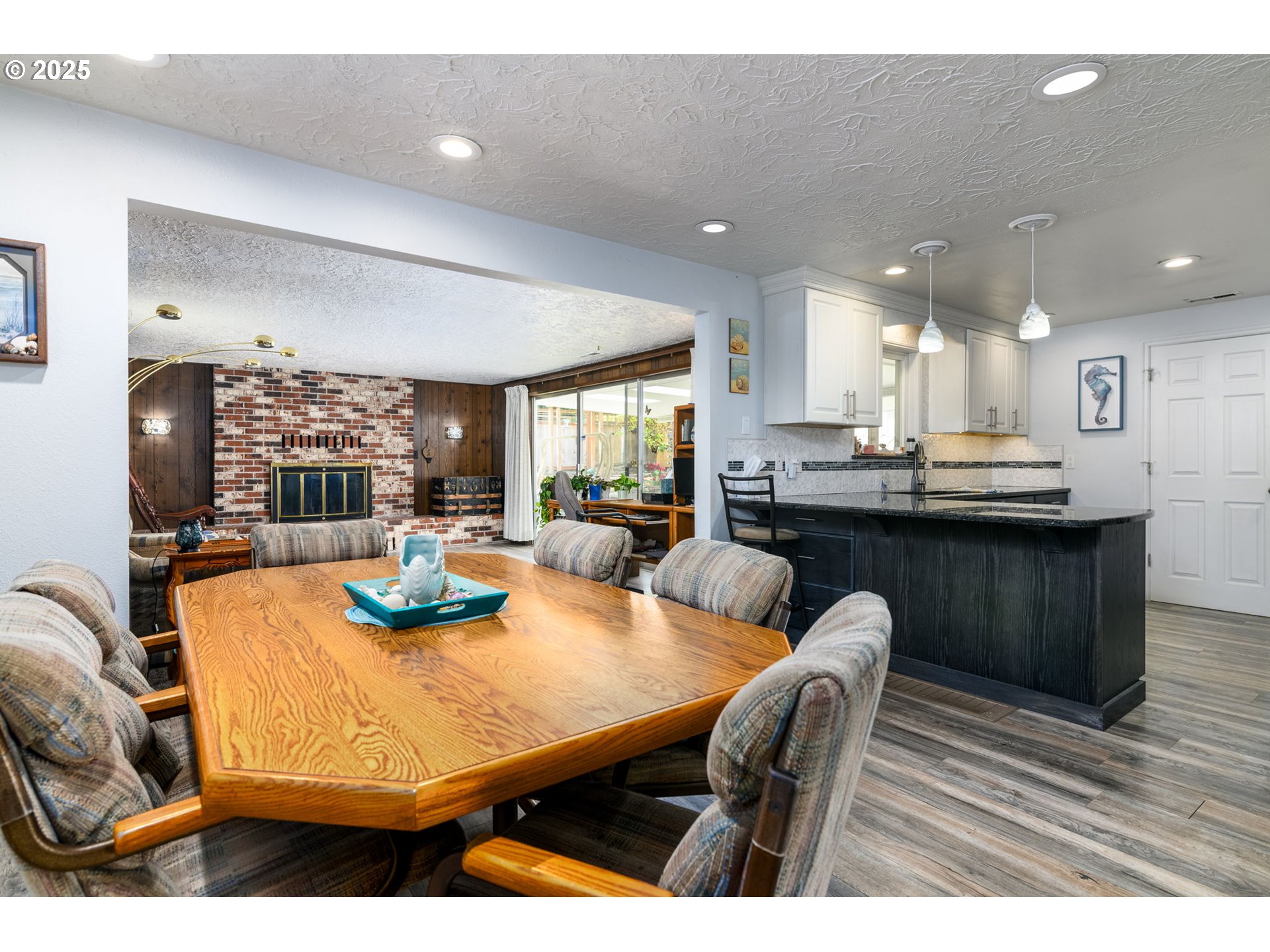 4000 NE 44th AVE