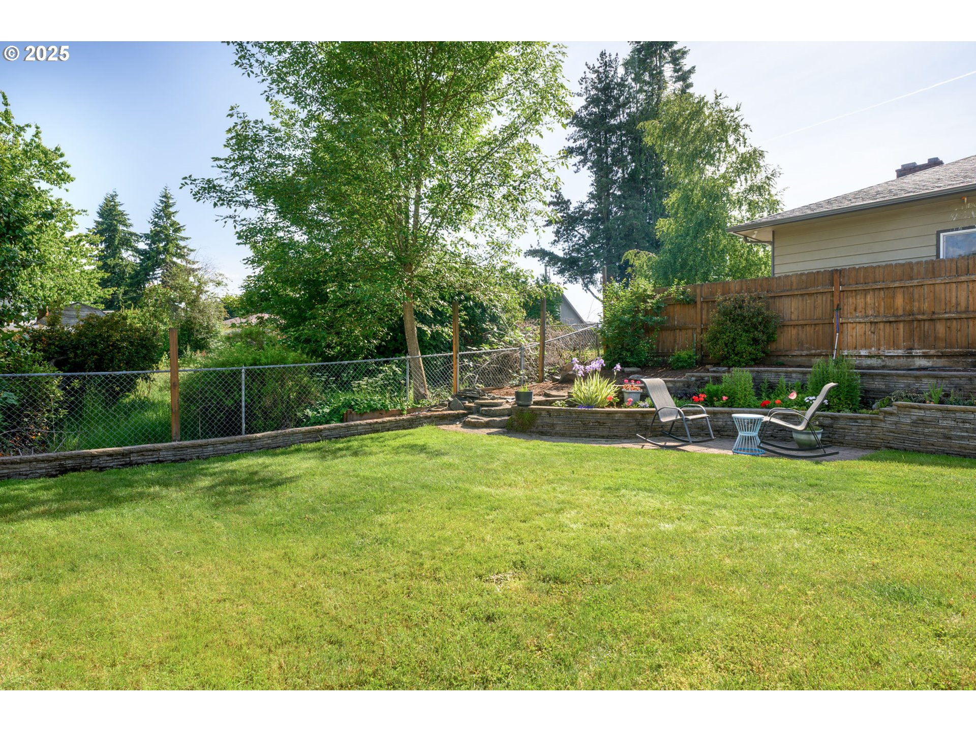 4000 NE 44th AVE