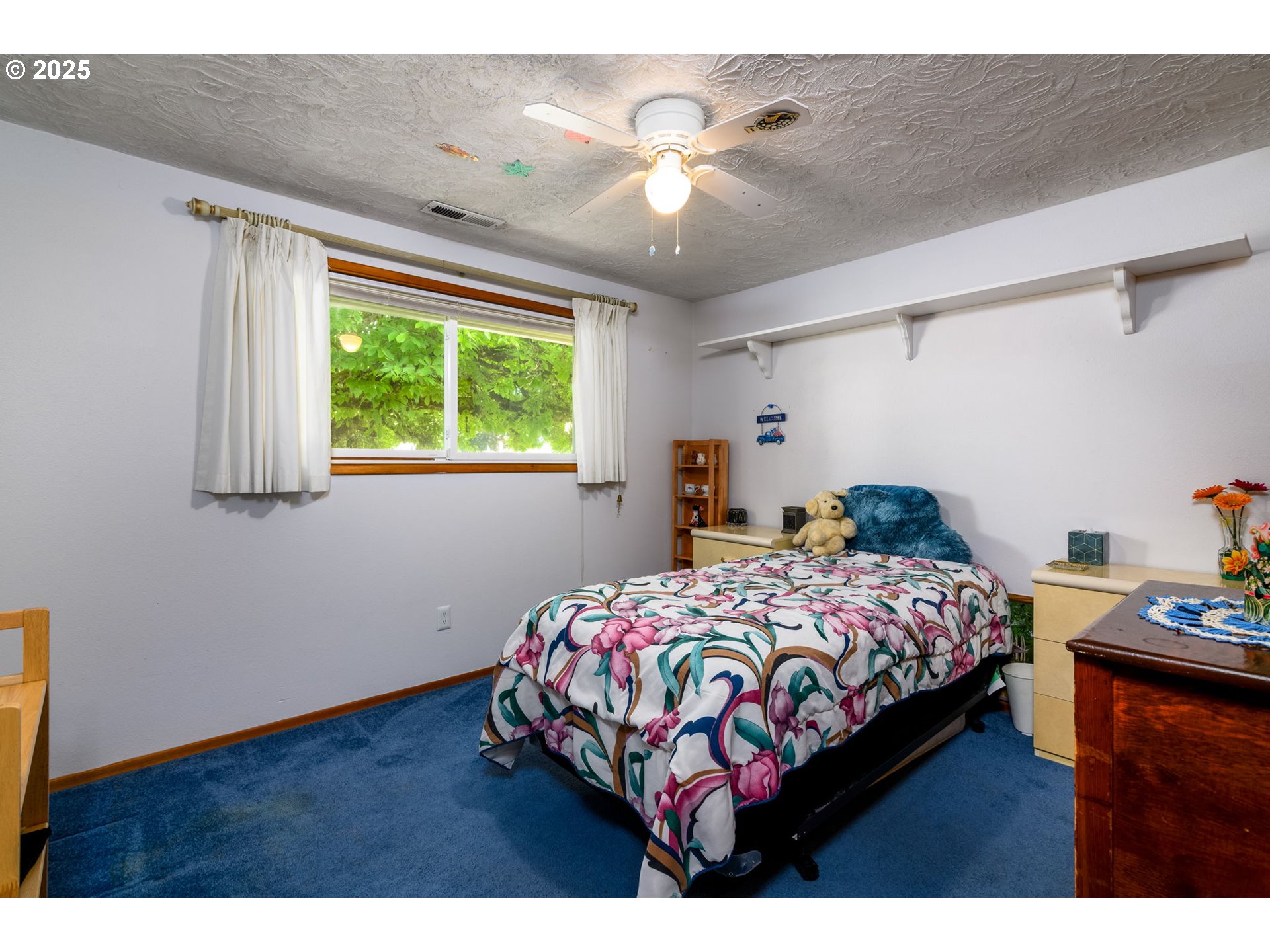 4000 NE 44th AVE