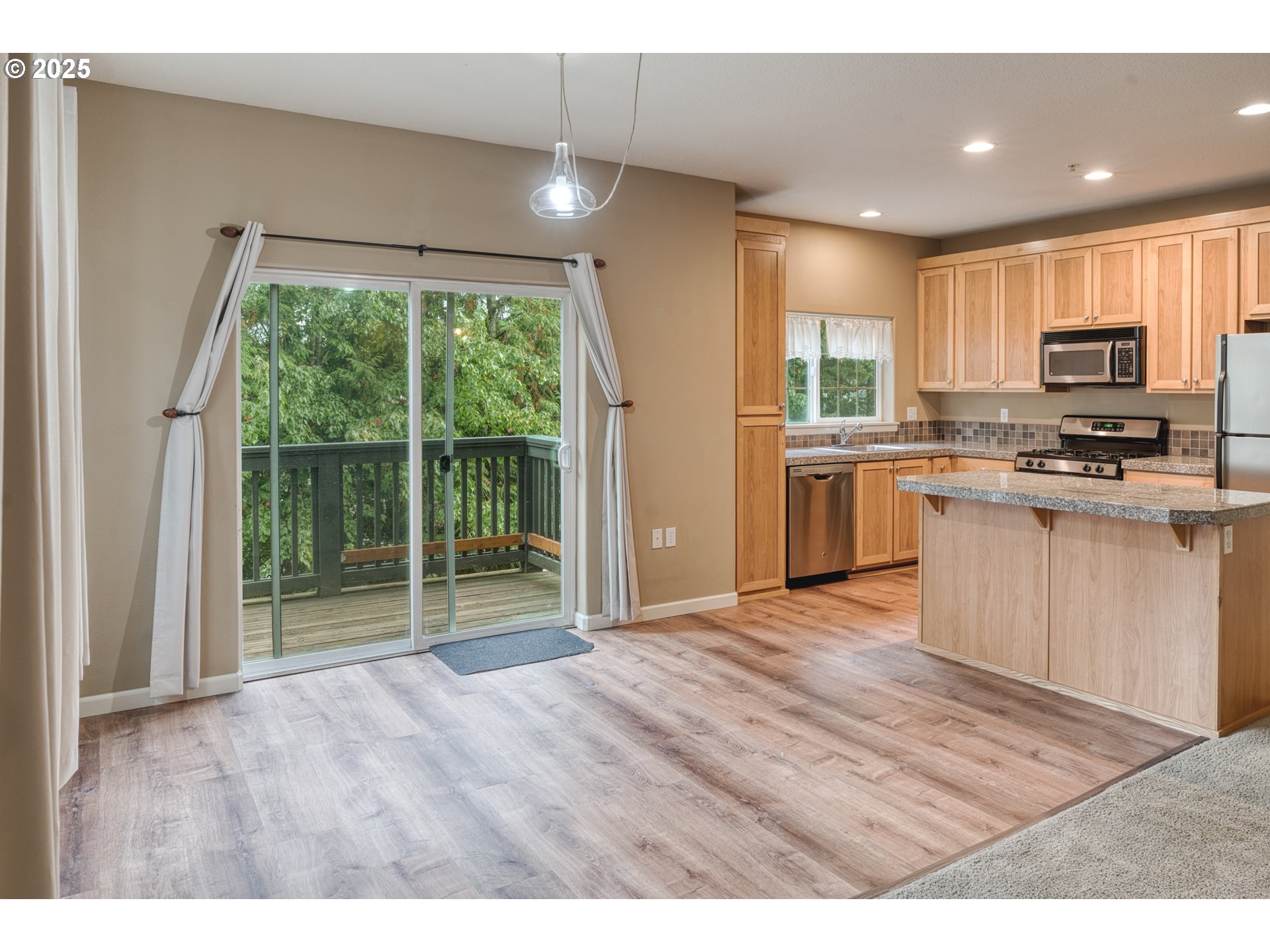 22848 SW FOREST CREEK DR 200