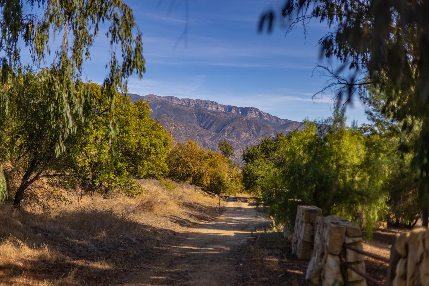 1218 Foothill Road