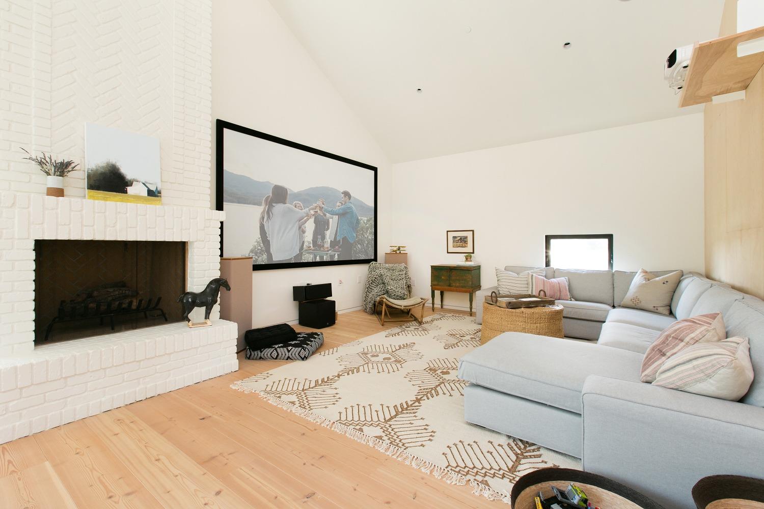 11100 Sulphur Mountain Road
