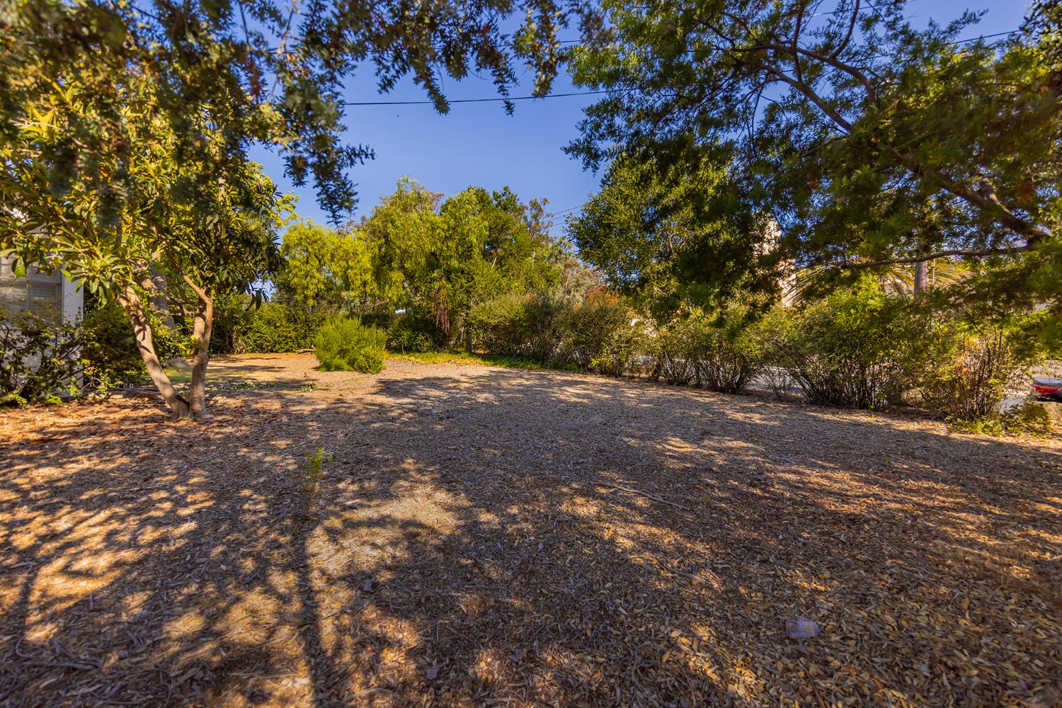 212 Foothill Road