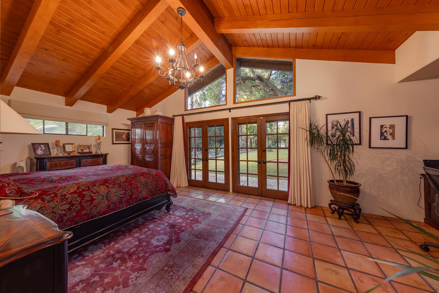 1419 Trusty Lane