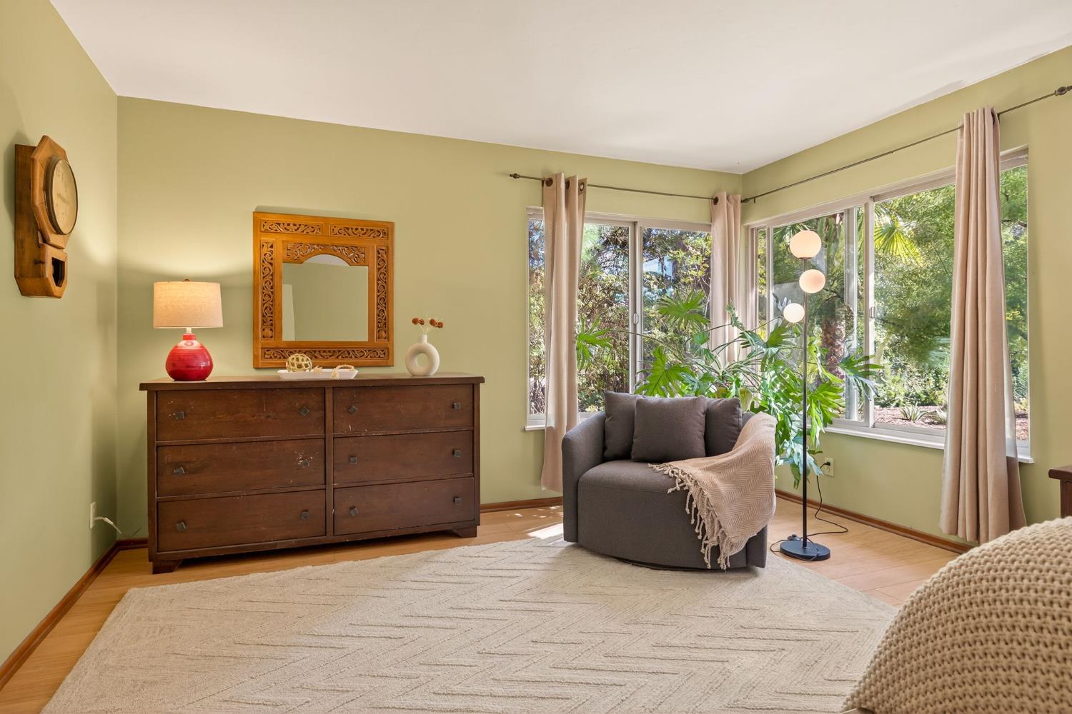 810 Del Oro Drive