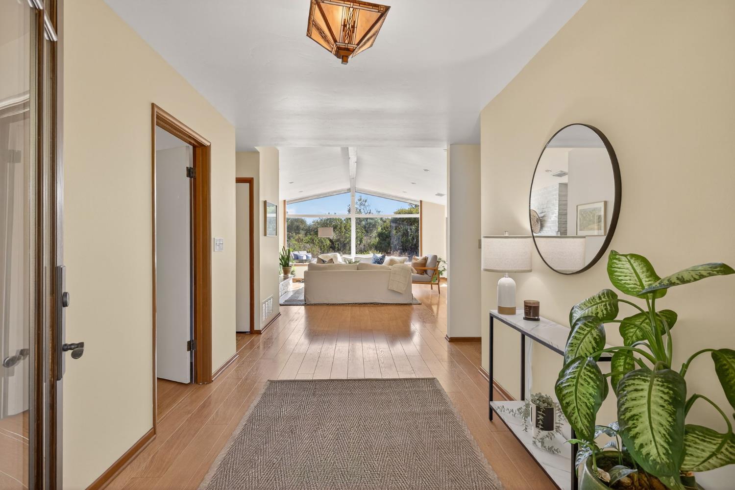 810 Del Oro Drive