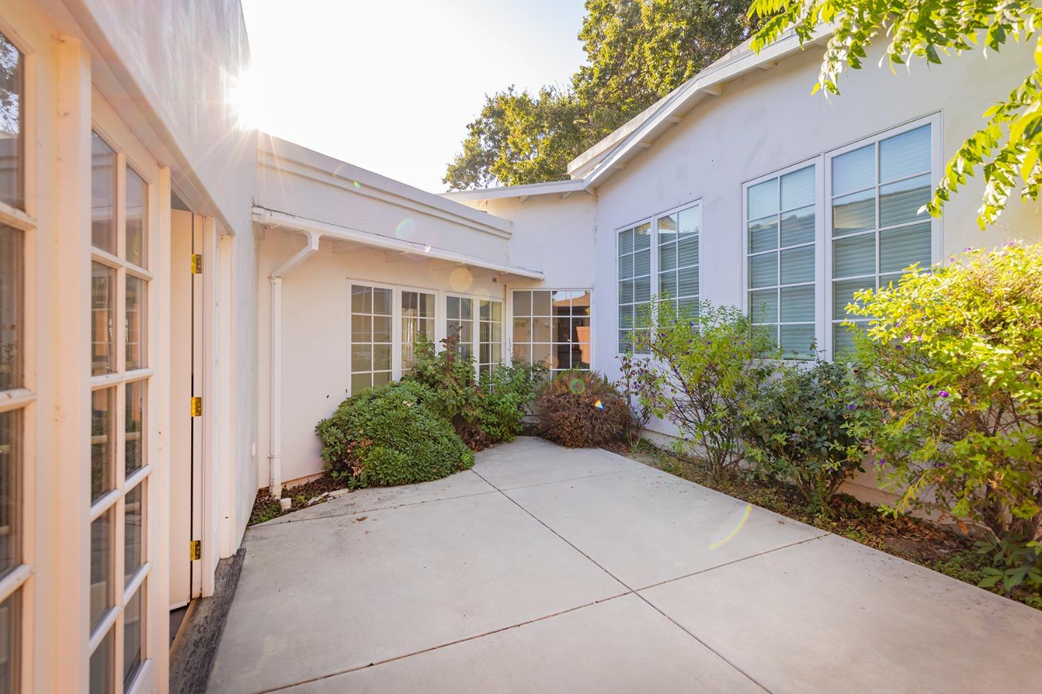 108 E Matillja Street