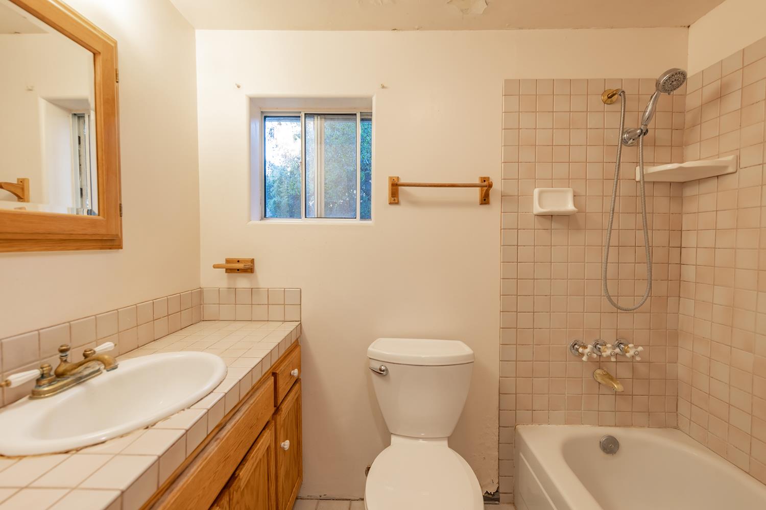 11954 Sulphur Mountian N/A