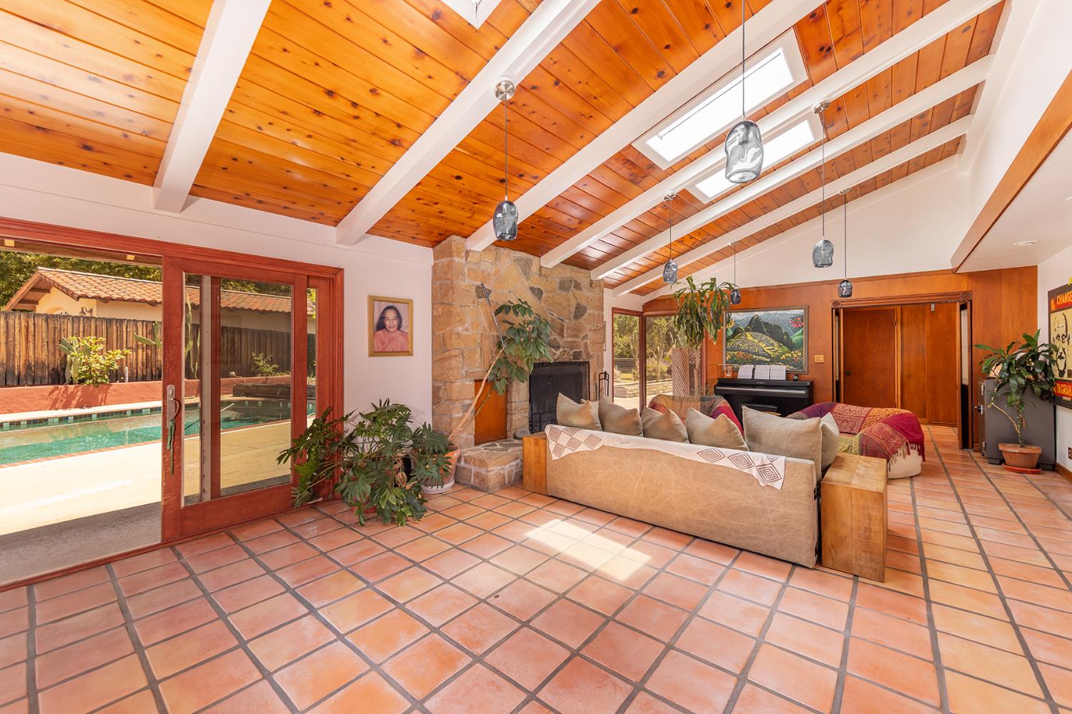 918 El Toro Rd.