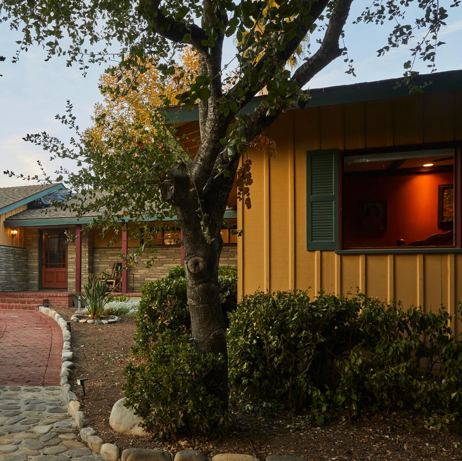 918 El Toro Rd.