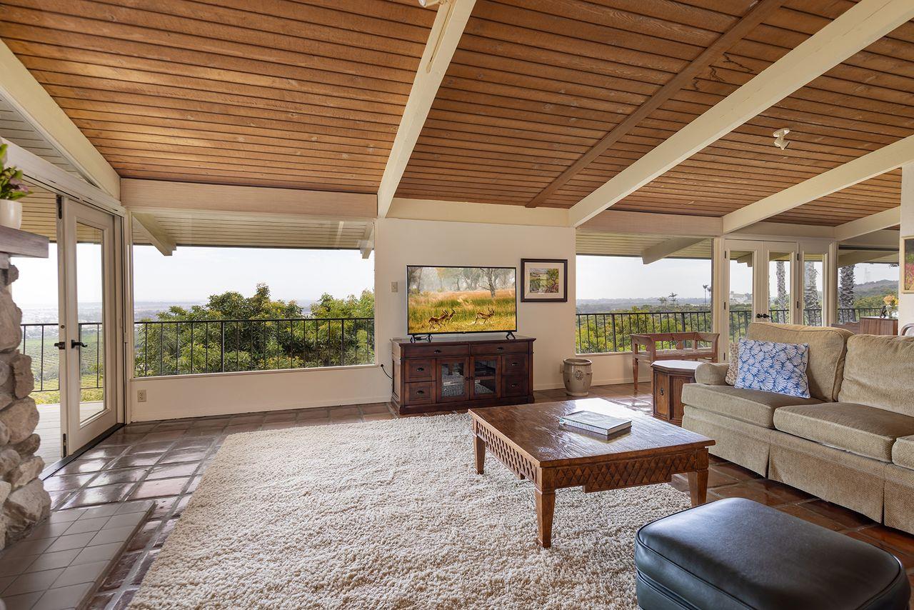 11111 Foothill Road