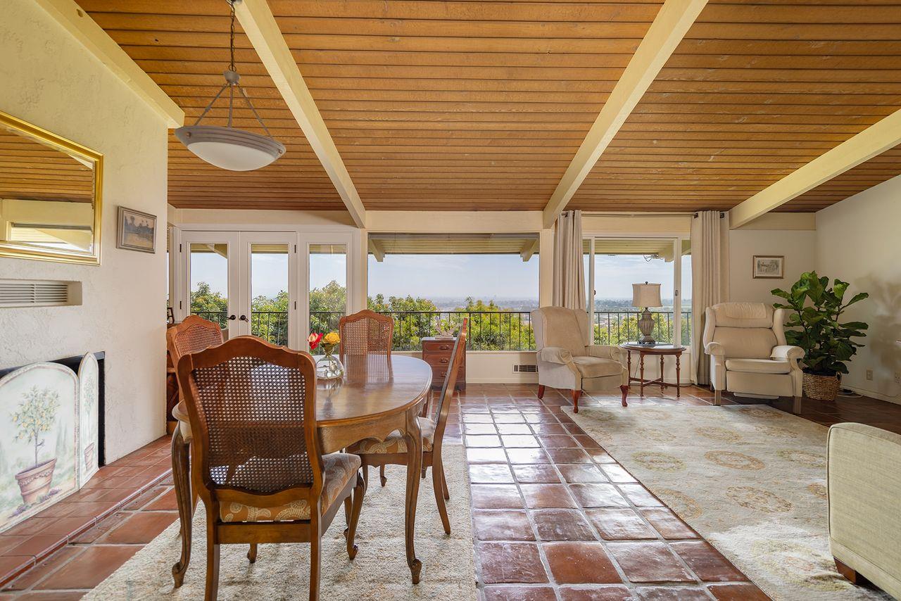 11111 Foothill Road