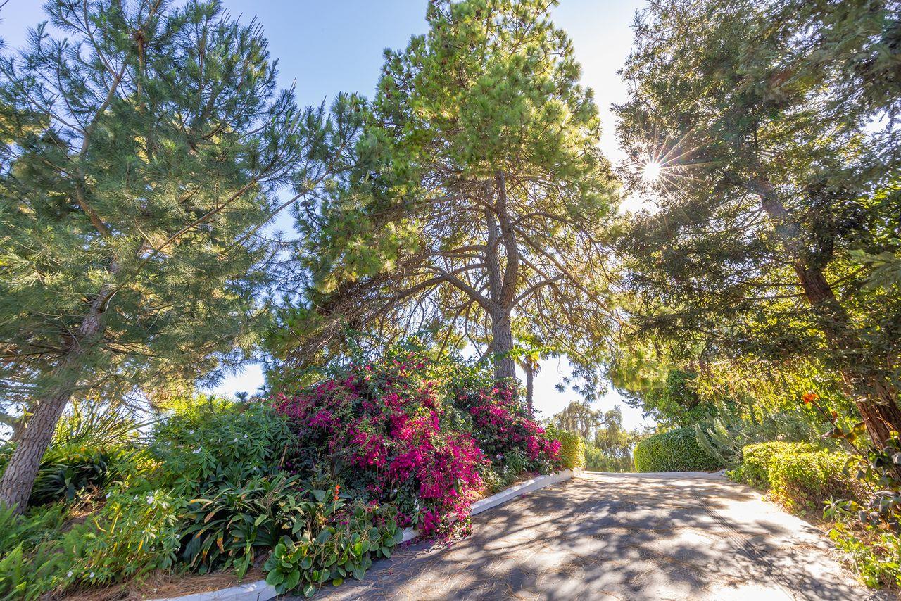 11111 Foothill Road