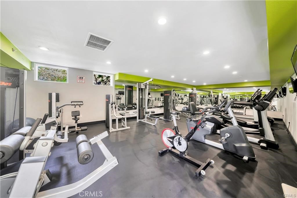 20301 Bluffside Circle 409