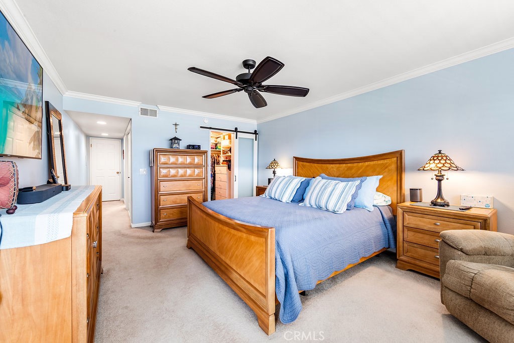 2001 Freeman Avenue 201