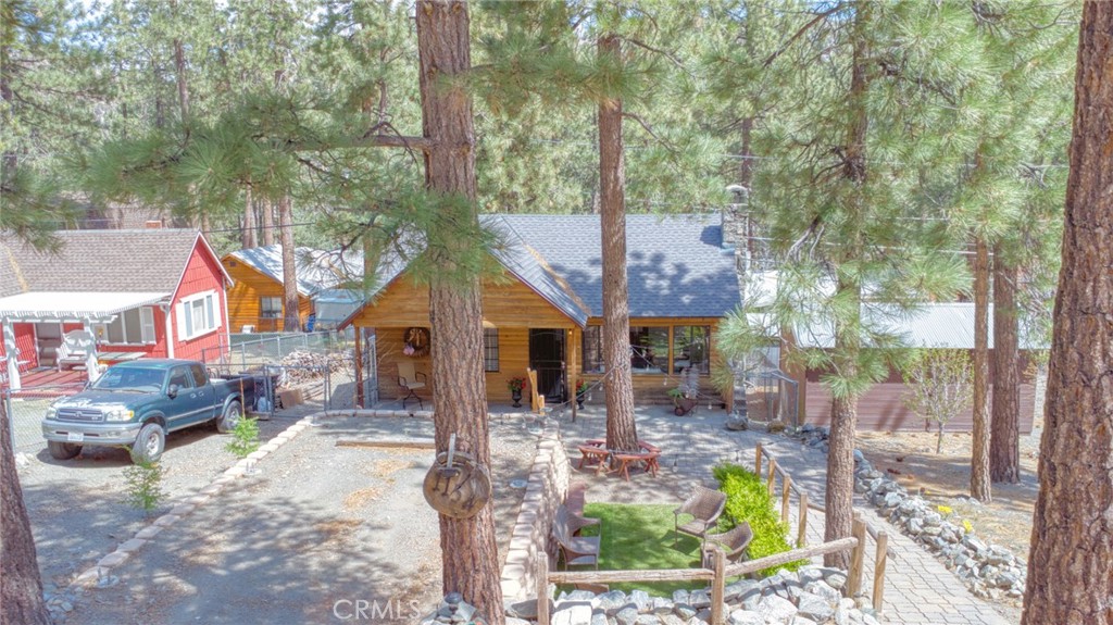 1154 Lark Road