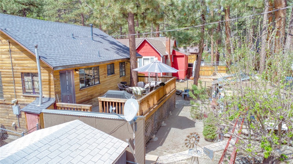 1154 Lark Road