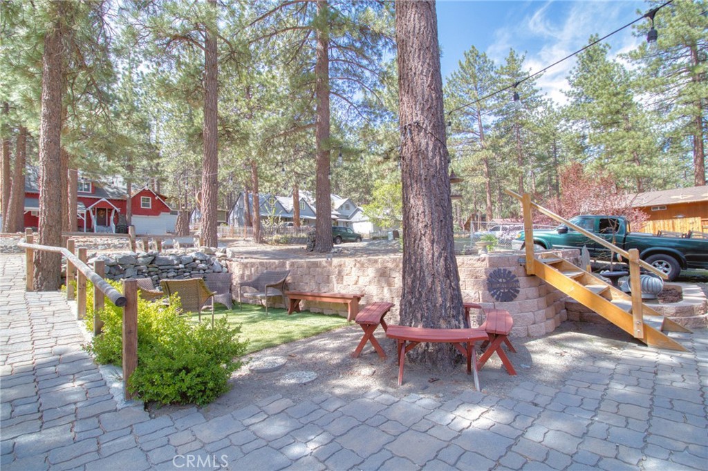 1154 Lark Road