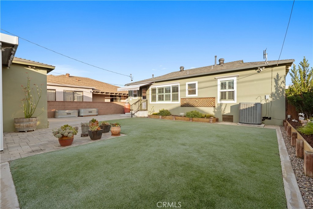 4559 Levelside Avenue