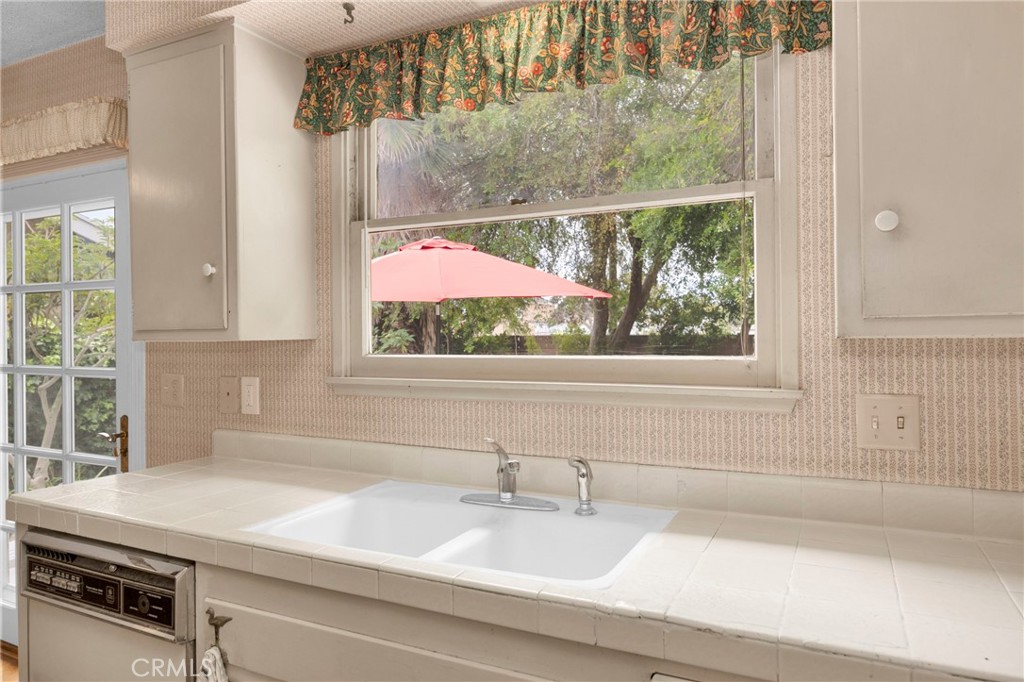 130 Coastline Drive