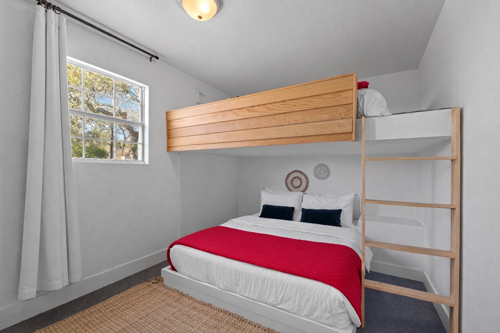 117 Point Rd # A Unit: 12 A