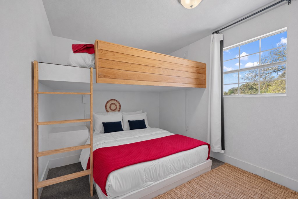 117 Point Rd # A Unit: 12 A