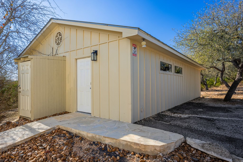 117 Point Rd # A Unit: 12 A