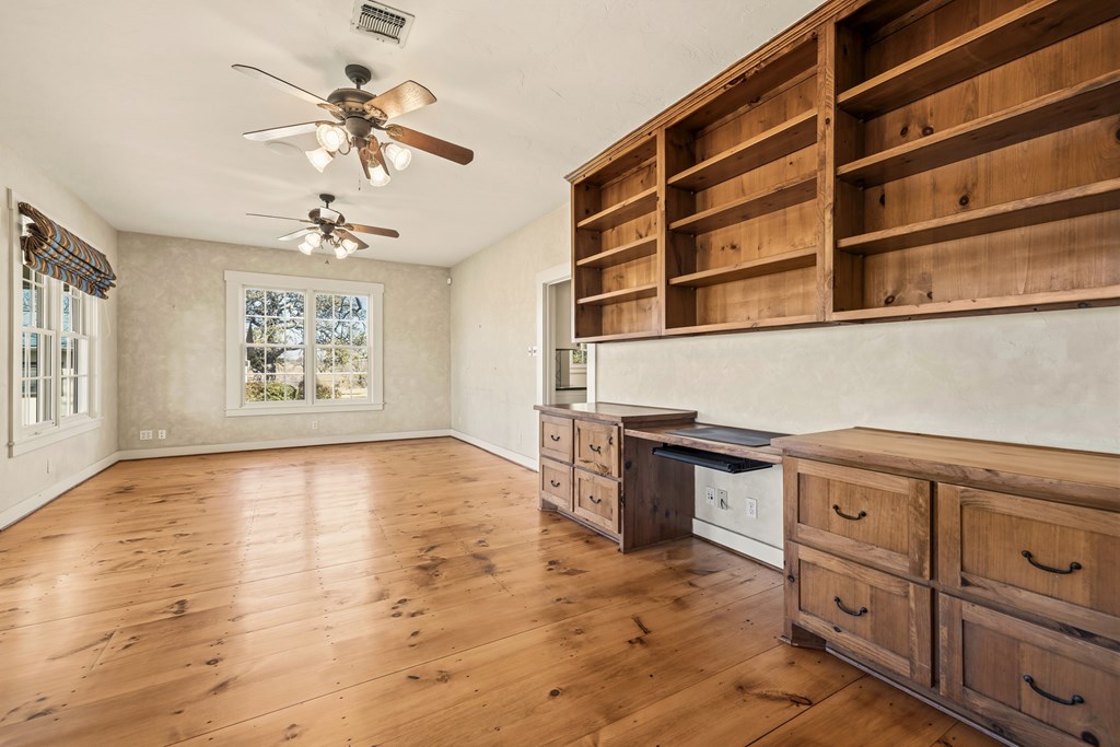 249 Eureka Ln