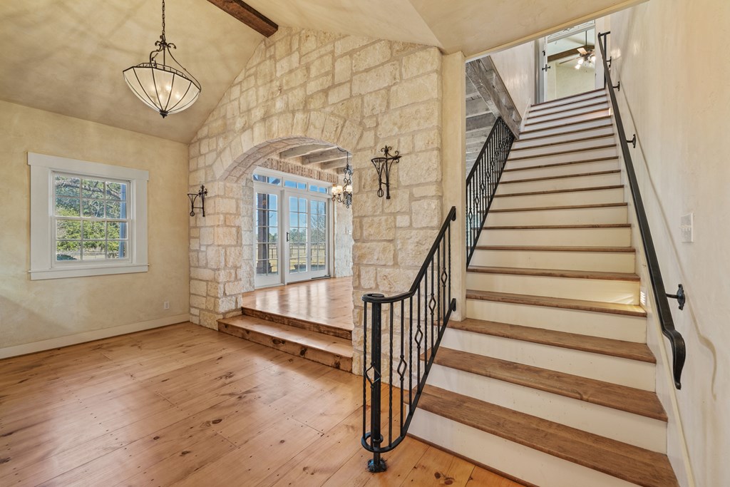 249 Eureka Ln