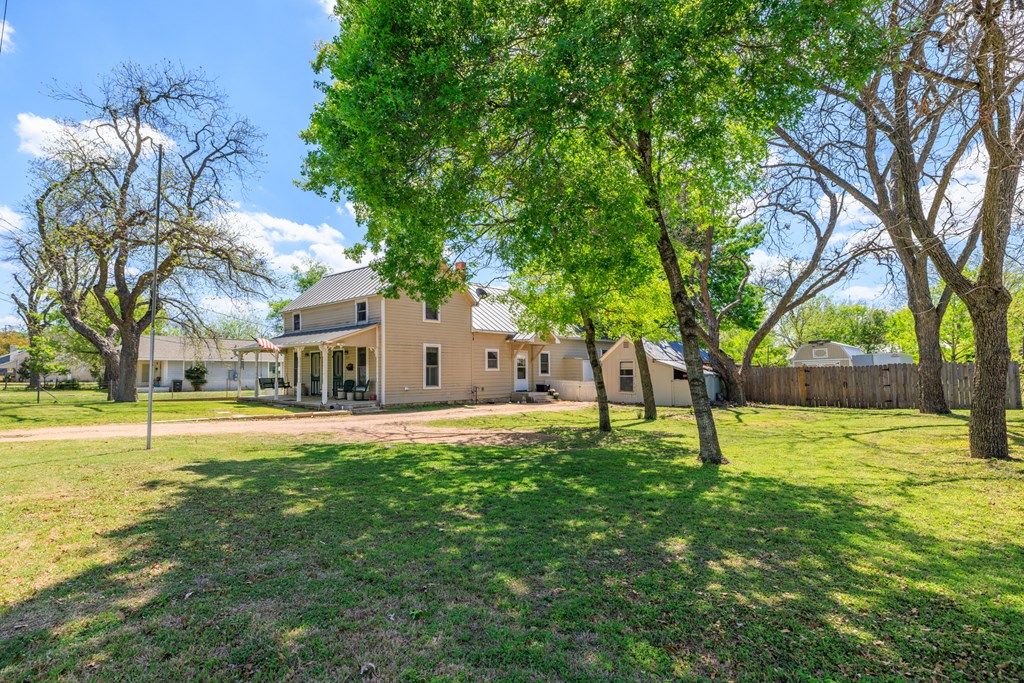 505 W San Antonio St