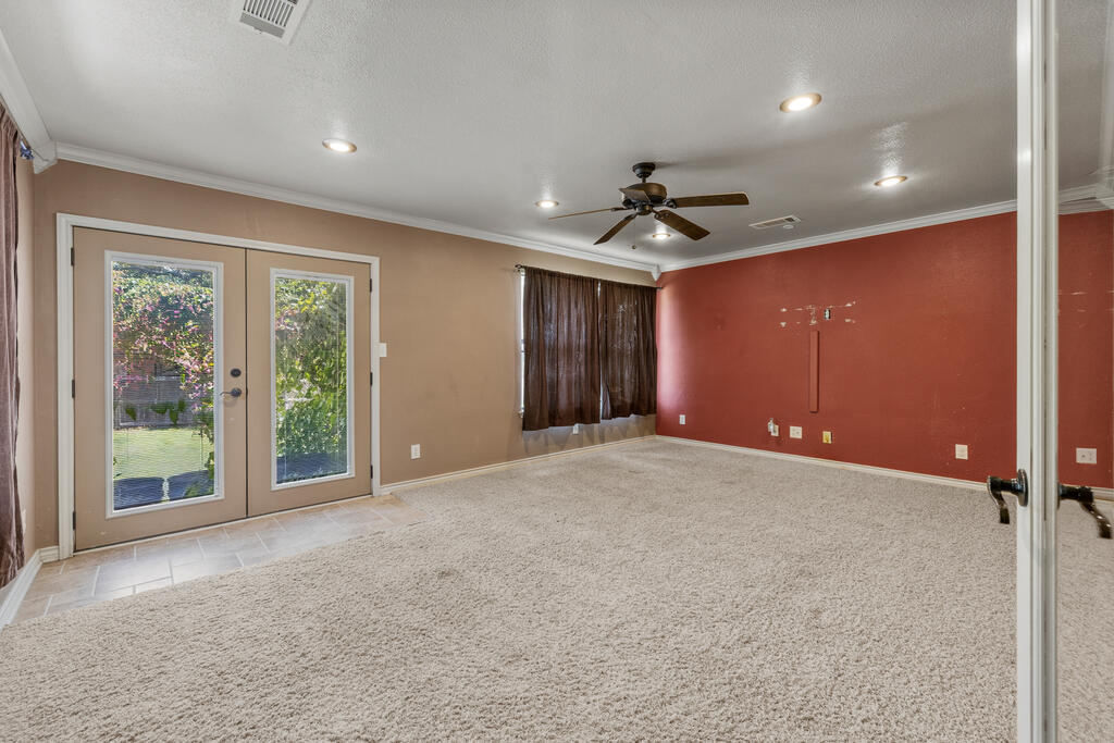 415 Meadow Ridge Dr